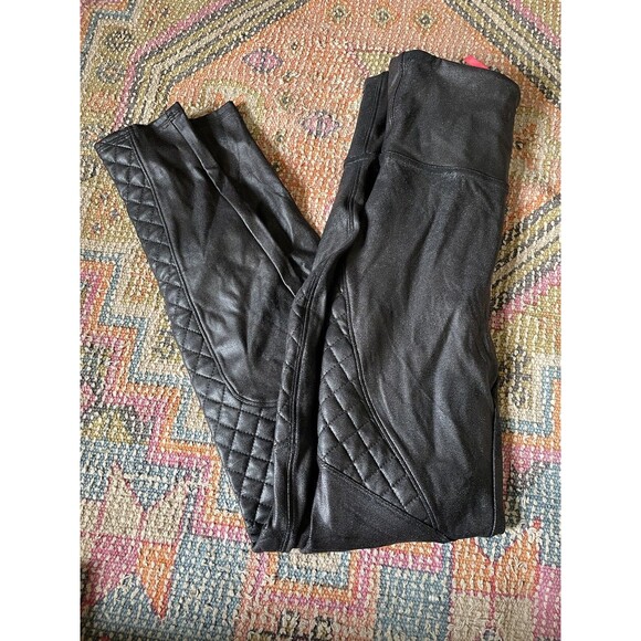 Spanx Faux Leather Quilted Leggings SZ S - Picture 4 of 6